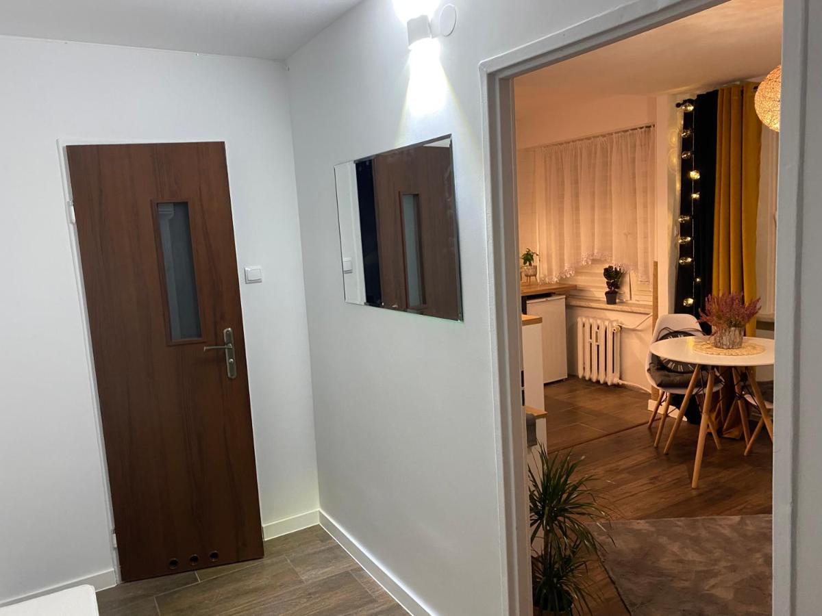 Wilcza Ostoja Bieszczady Apartamento Ustrzyki Dolne Exterior foto