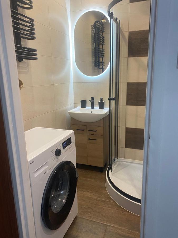 Wilcza Ostoja Bieszczady Apartamento Ustrzyki Dolne Exterior foto